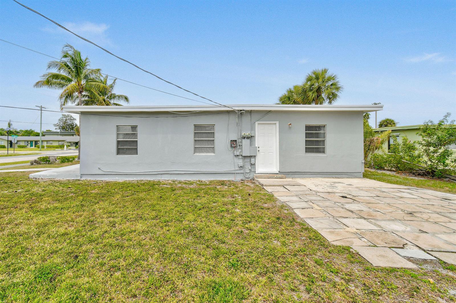   / 3 1647 sq. ft. $ 2026-05-26 0 foto
