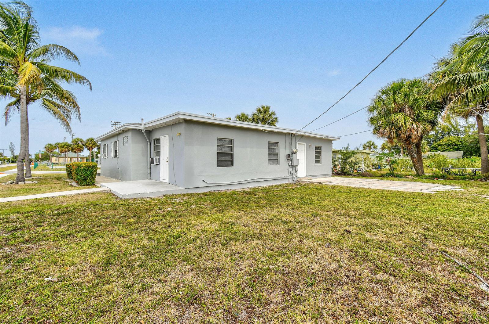   / 3 1647 sq. ft. $ 2026-05-26 0 foto