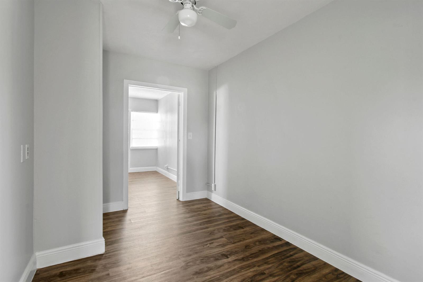   / 3 1647 sq. ft. $ 2026-05-26 0 foto
