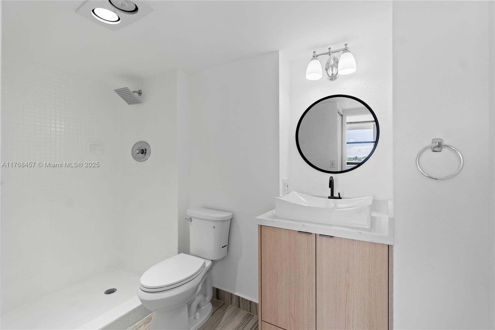 Photo of 20505 Country Club Dr  #434, Aventura, Florida, 33180 - 