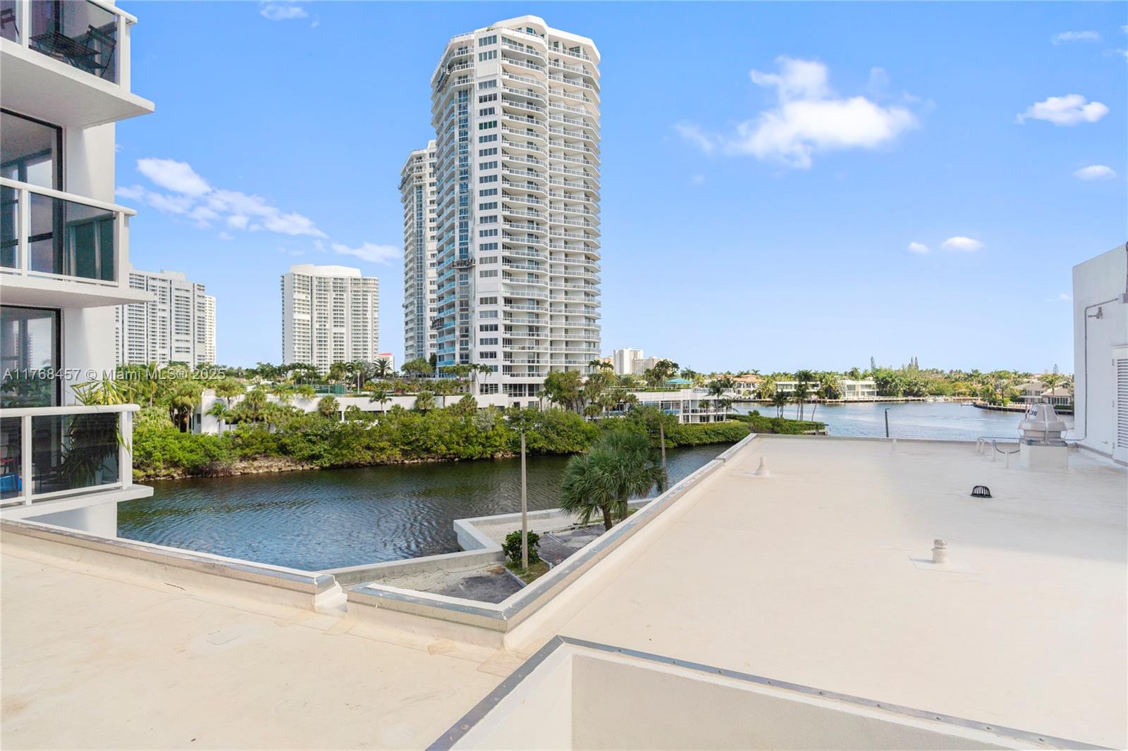 Photo of 20505 Country Club Dr  #434, Aventura, Florida, 33180 - 