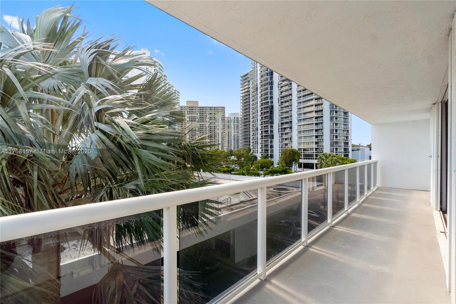 Photo of 20505 Country Club Dr  #434, Aventura, Florida, 33180 - 