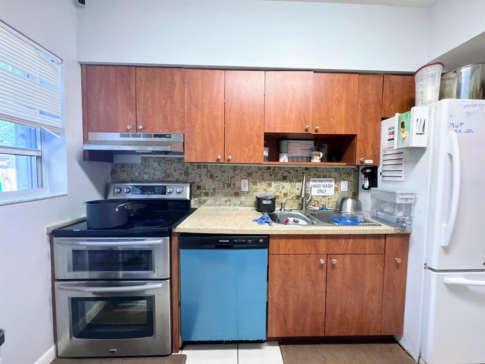   / 2  sq. ft. $ 2026-06-22 0 foto