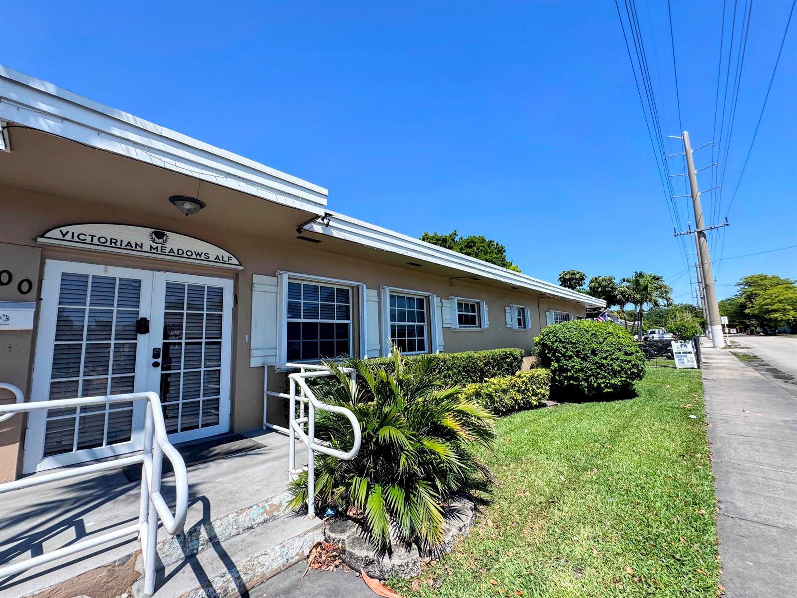   / 2  sq. ft. $ 2026-06-22 0 foto