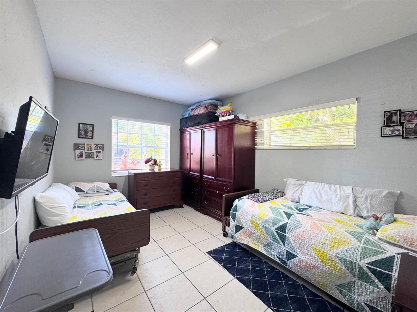   / 2  sq. ft. $ 2026-06-22 0 foto