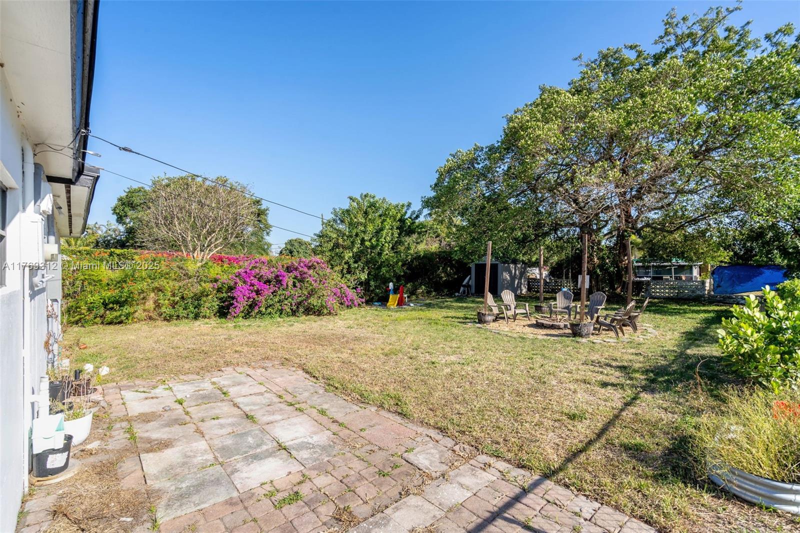 See details 5844 3 / 2 1168 sq. ft. $ 2025-12-04 0 Photo