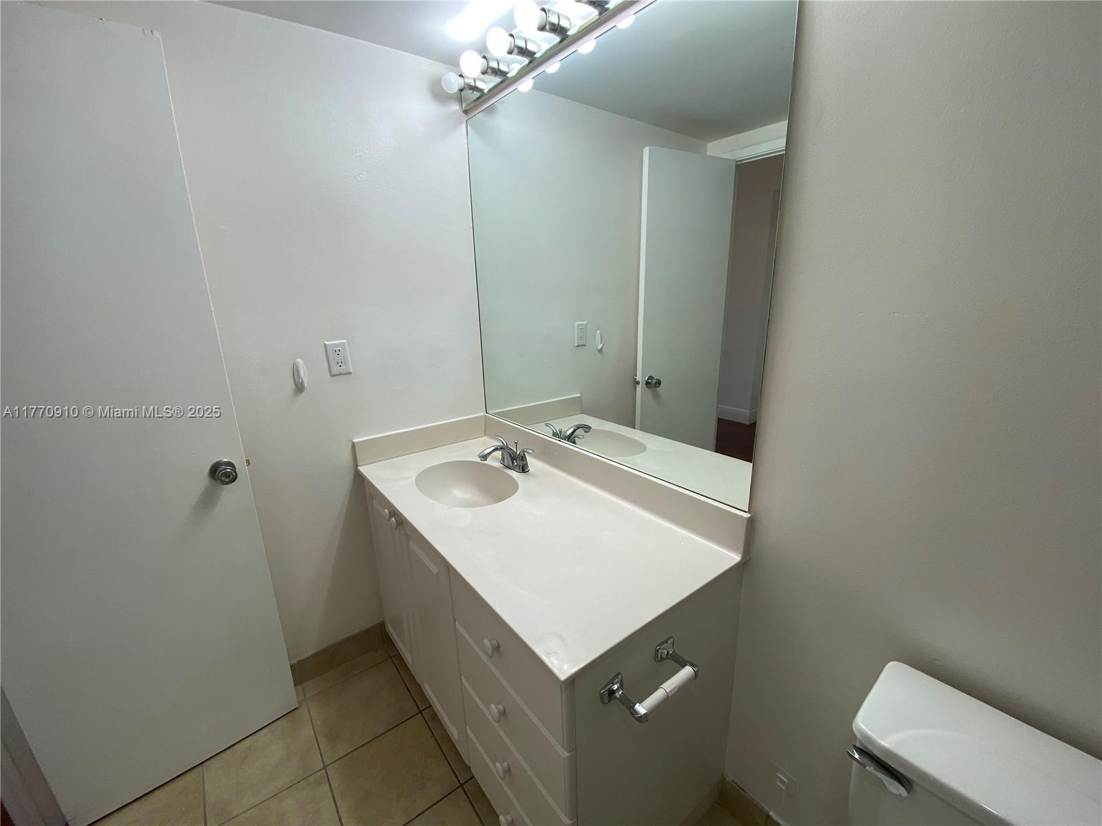 Photo of 19390 Collins Ave  #1423, Sunny Isles Beach, Florida, 33160 - 