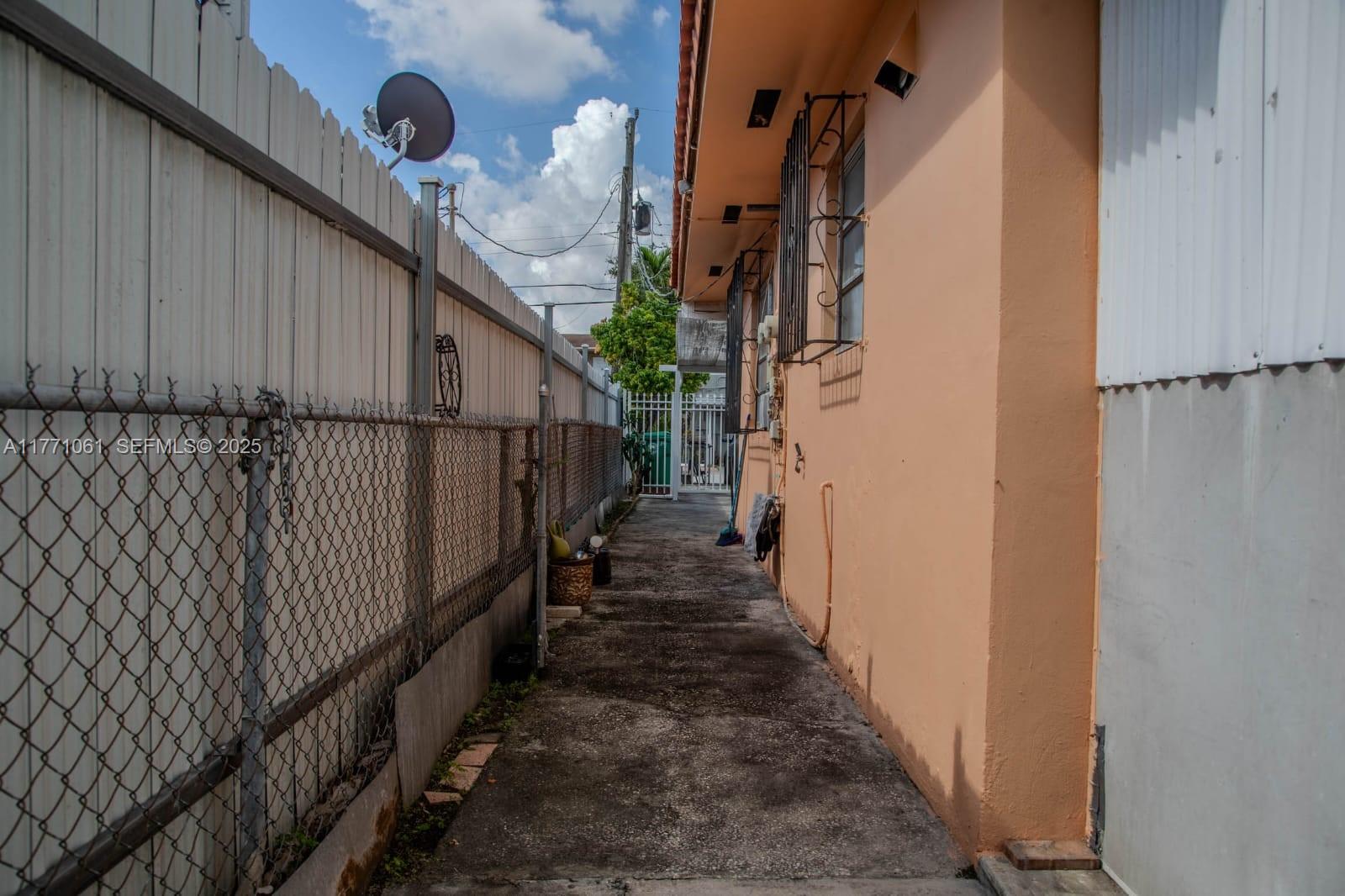   /  1701 sq. ft. $ 2025-10-22 0 Photo