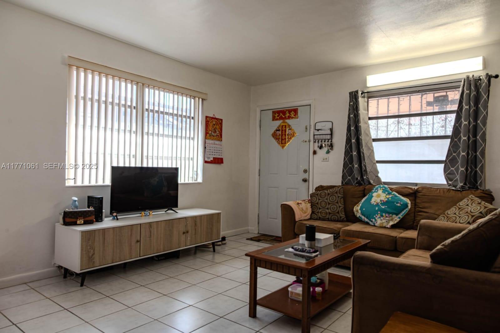   /  1701 sq. ft. $ 2025-10-22 0 Photo