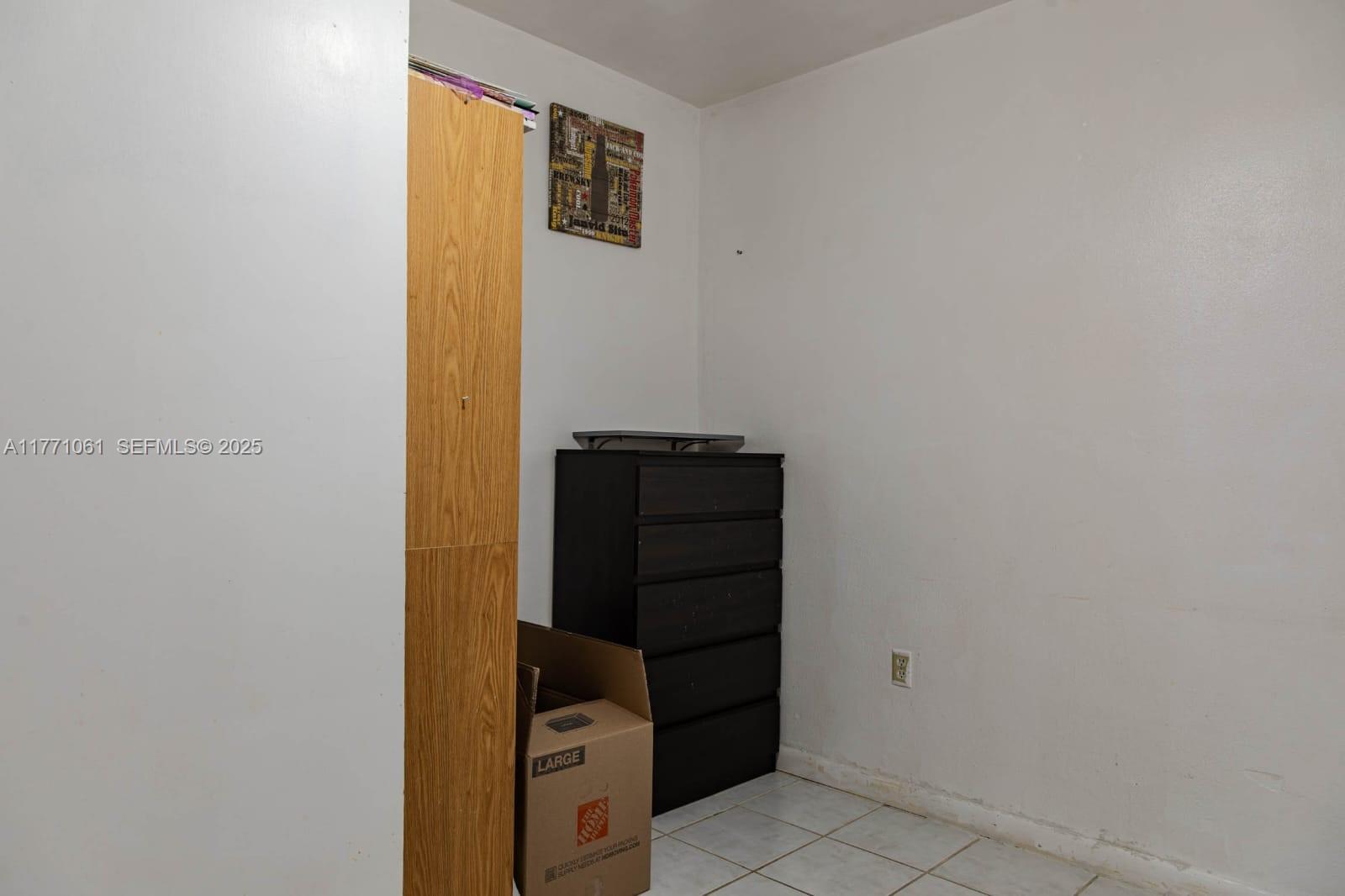   /  1701 sq. ft. $ 2025-10-22 0 Photo
