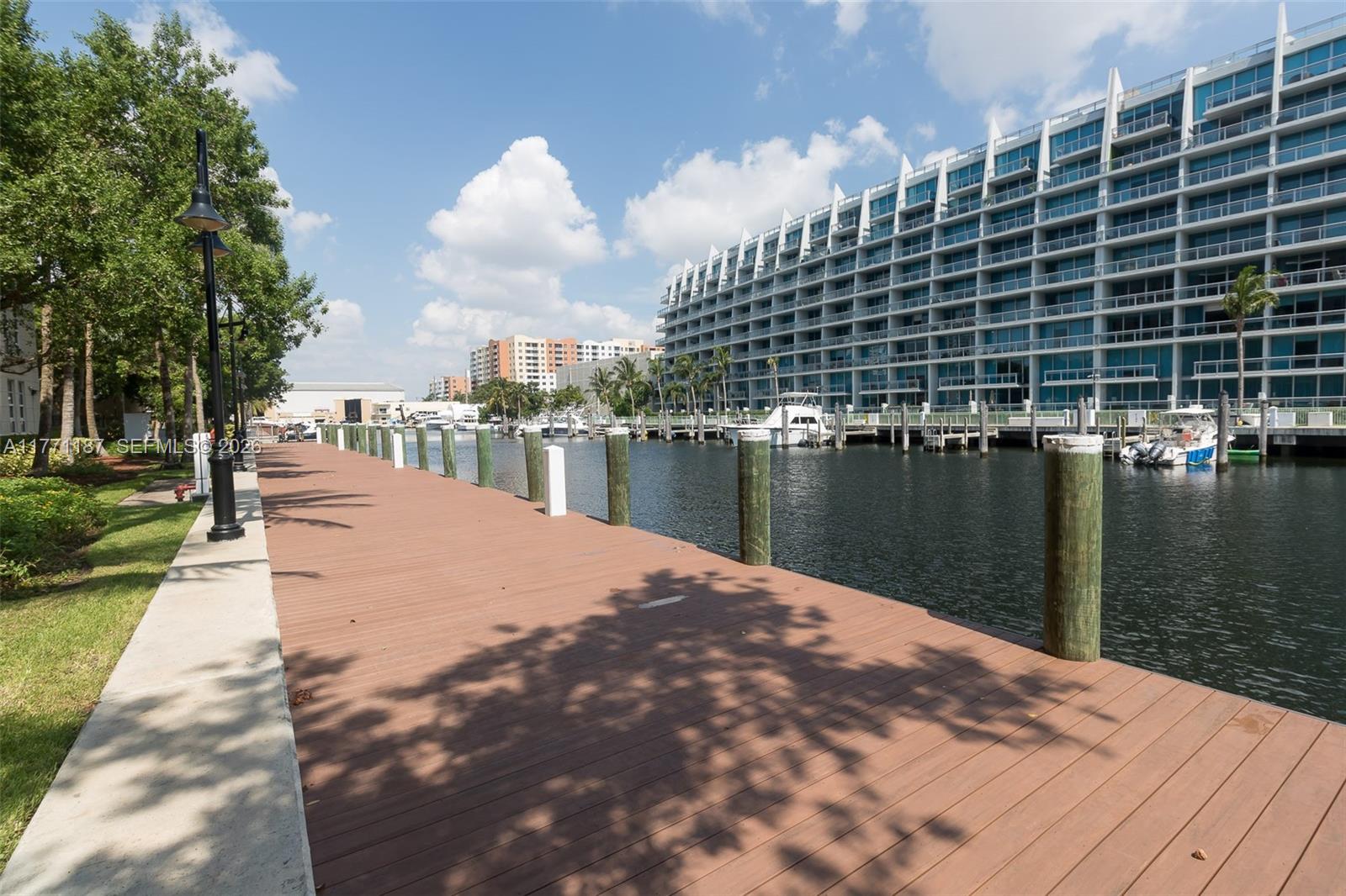 Photo of 3001 185th St  #113, Aventura, Florida, 33180 - 