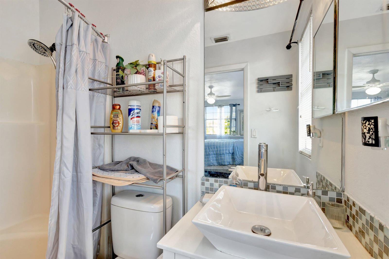 Ver detalles 87 3 / 1367 sq. ft. $ 2026-01-23 0 foto