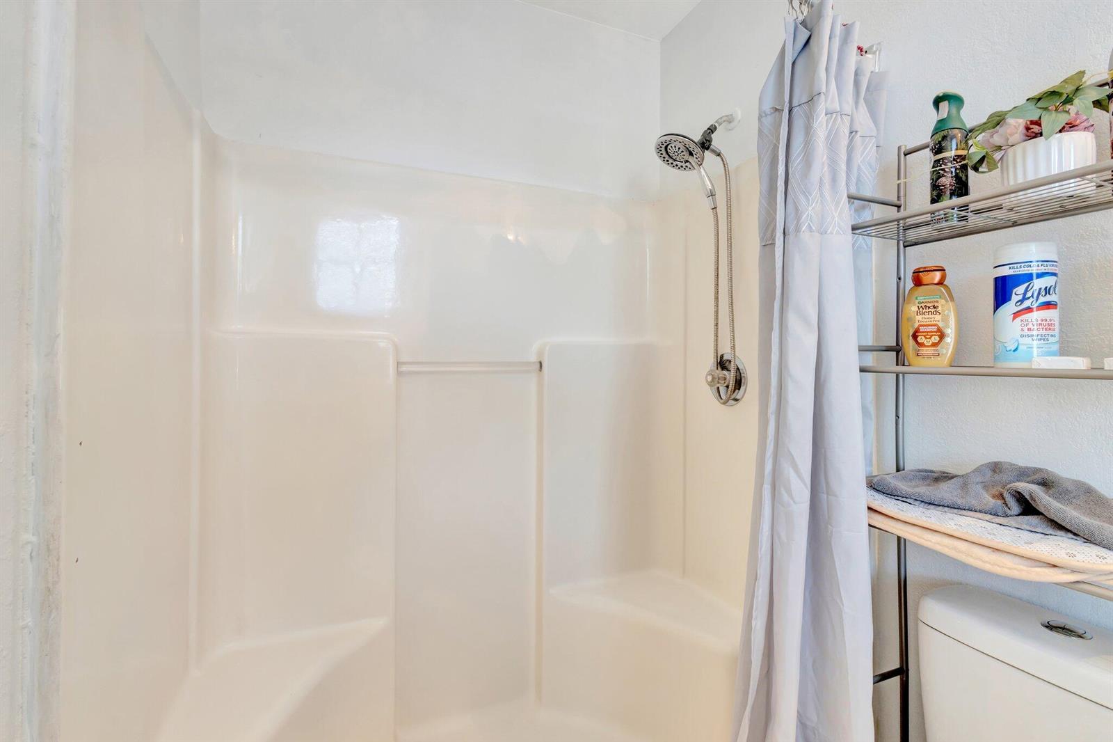Ver detalles 87 3 / 1367 sq. ft. $ 2026-01-23 0 foto
