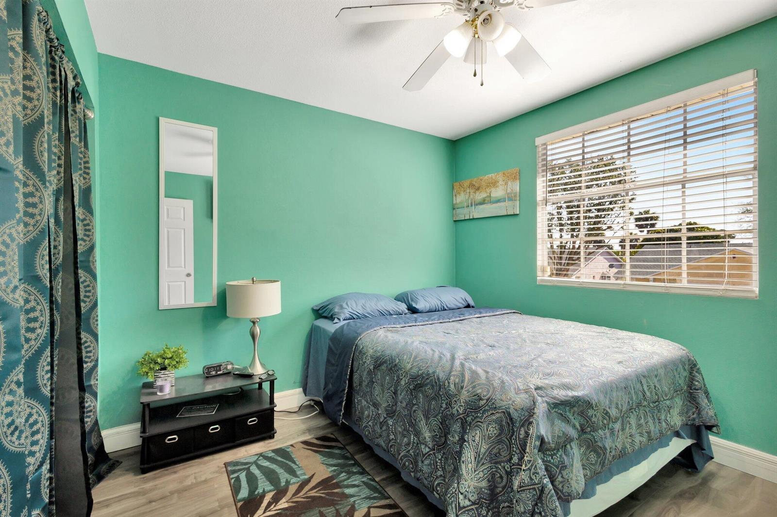 Ver detalles 87 3 / 1367 sq. ft. $ 2026-01-23 0 foto