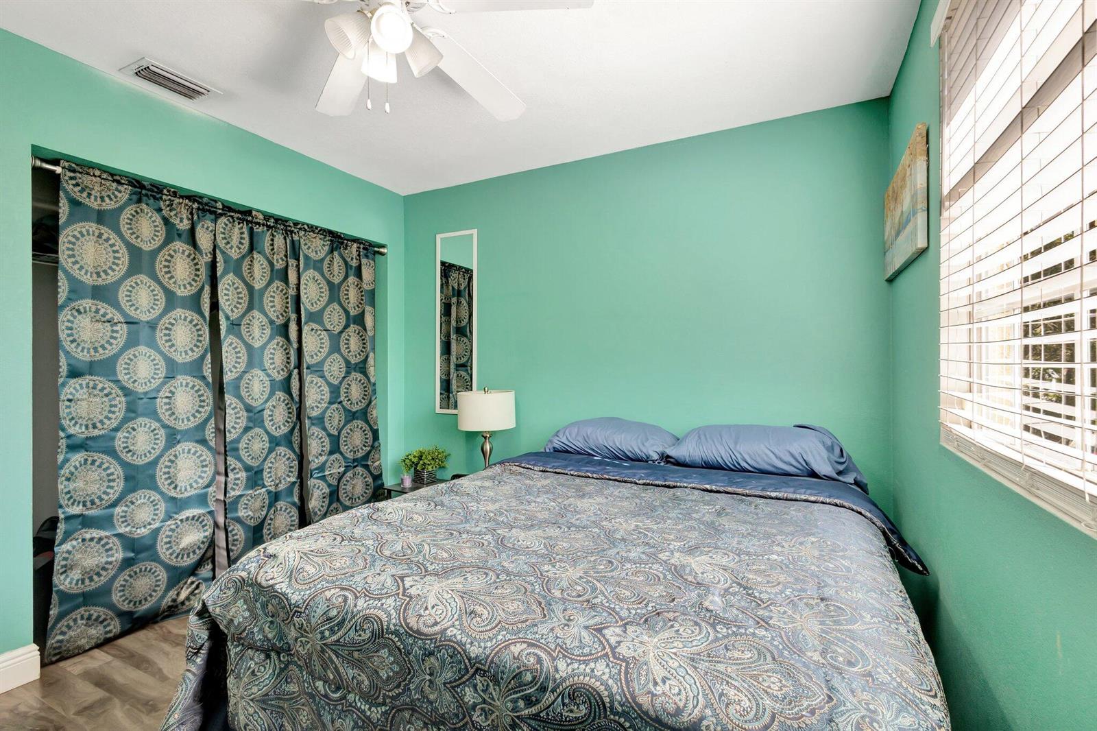 Ver detalles 87 3 / 1367 sq. ft. $ 2026-01-23 0 foto