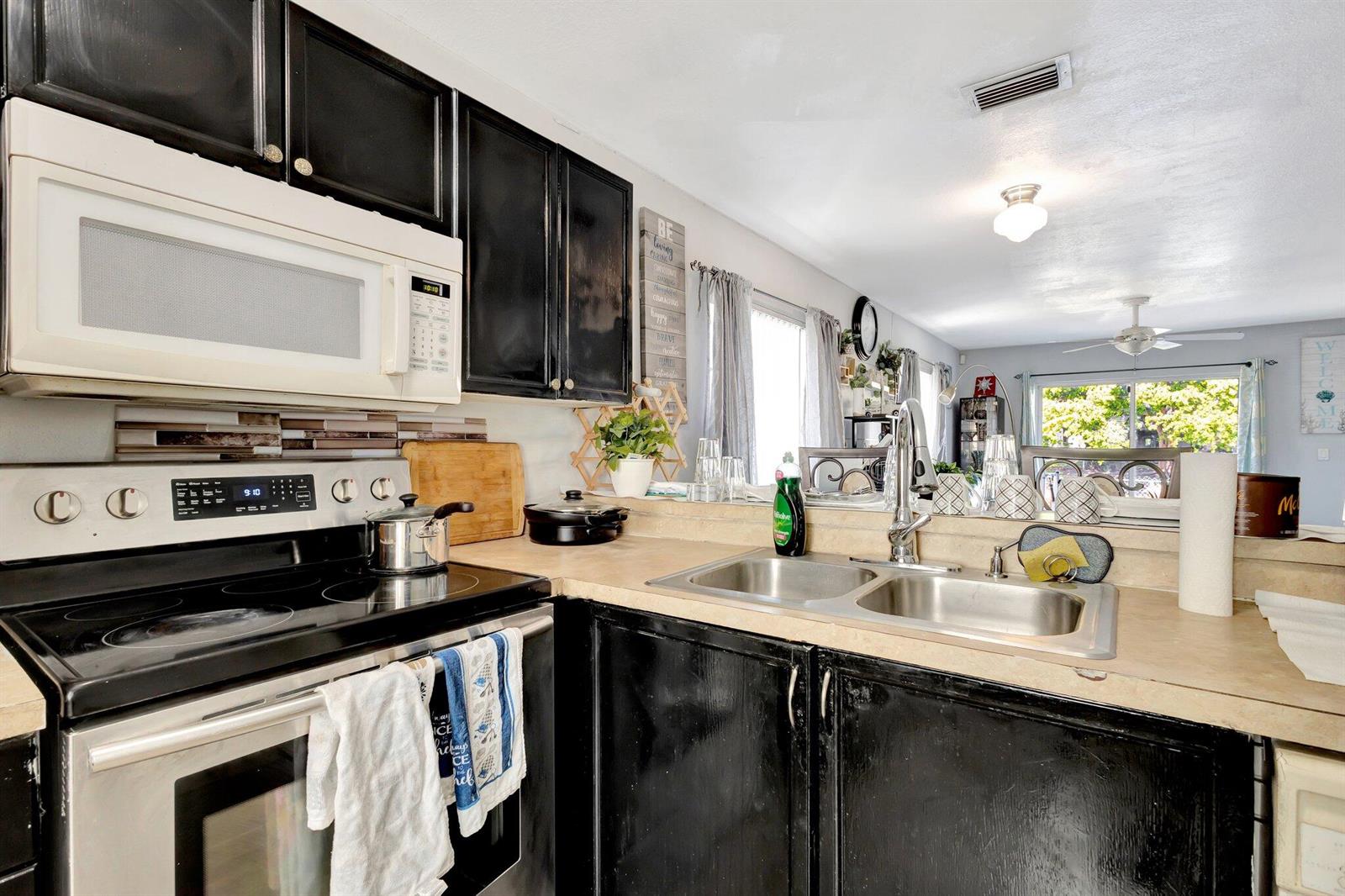 Ver detalles 87 3 / 1367 sq. ft. $ 2026-01-23 0 foto