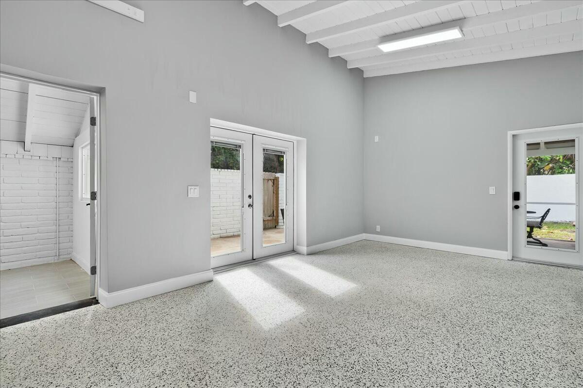   / 4 2208 sq. ft. $ 2026-02-05 0 foto