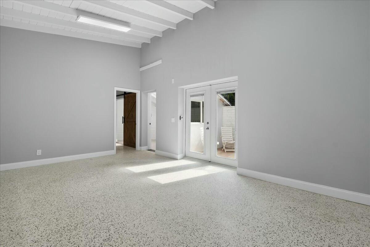   / 4 2208 sq. ft. $ 2026-02-05 0 foto