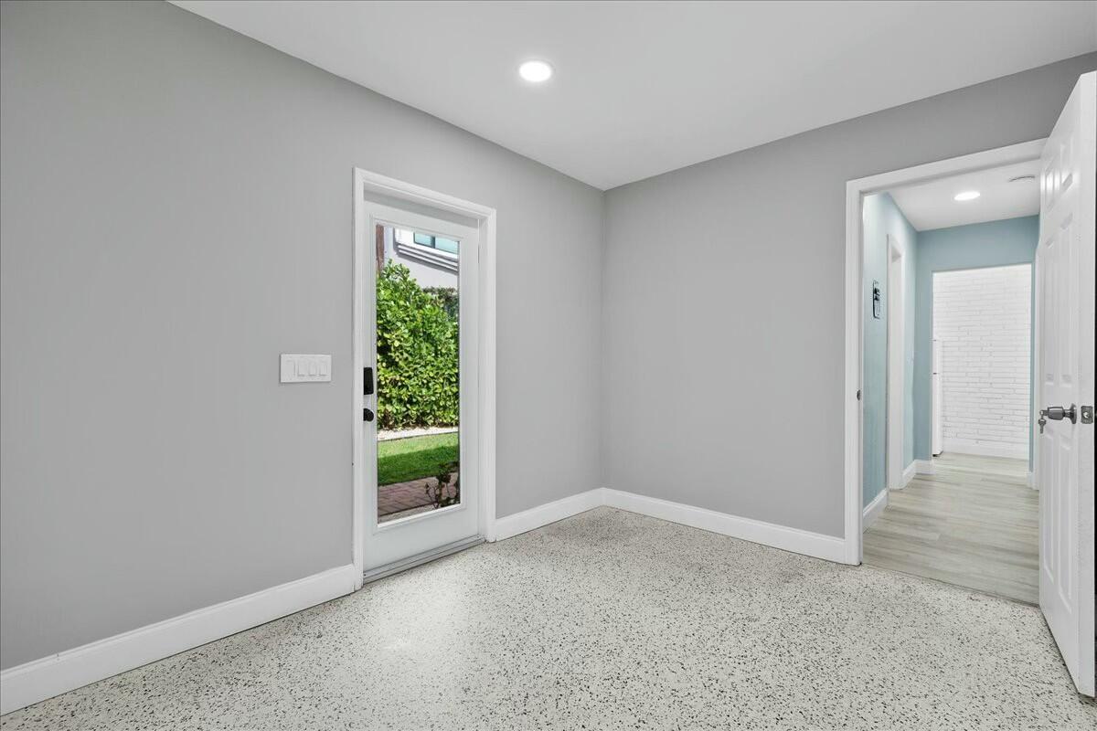  / 4 2208 sq. ft. $ 2026-02-05 0 foto