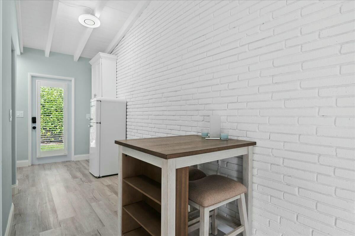   / 4 2208 sq. ft. $ 2026-02-05 0 foto