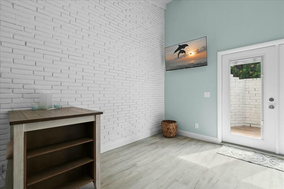   / 4 2208 sq. ft. $ 2026-02-05 0 foto
