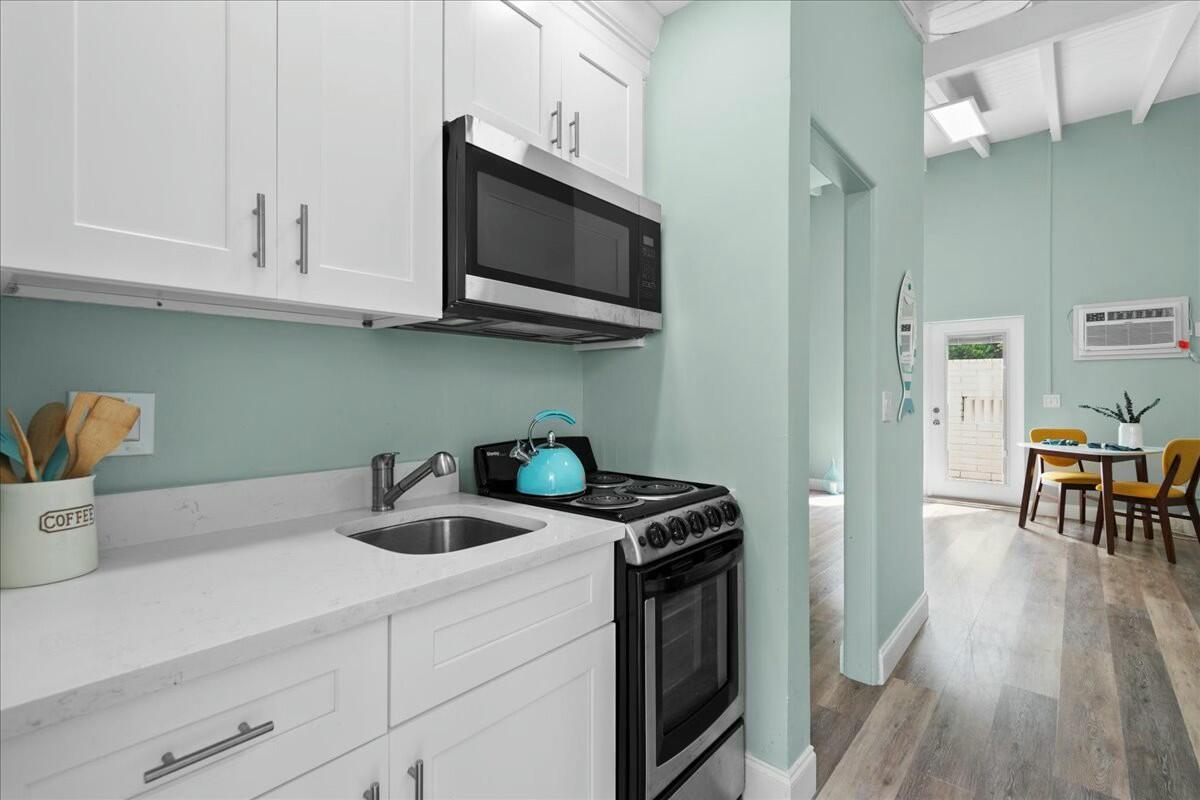   / 4 2208 sq. ft. $ 2026-02-05 0 foto