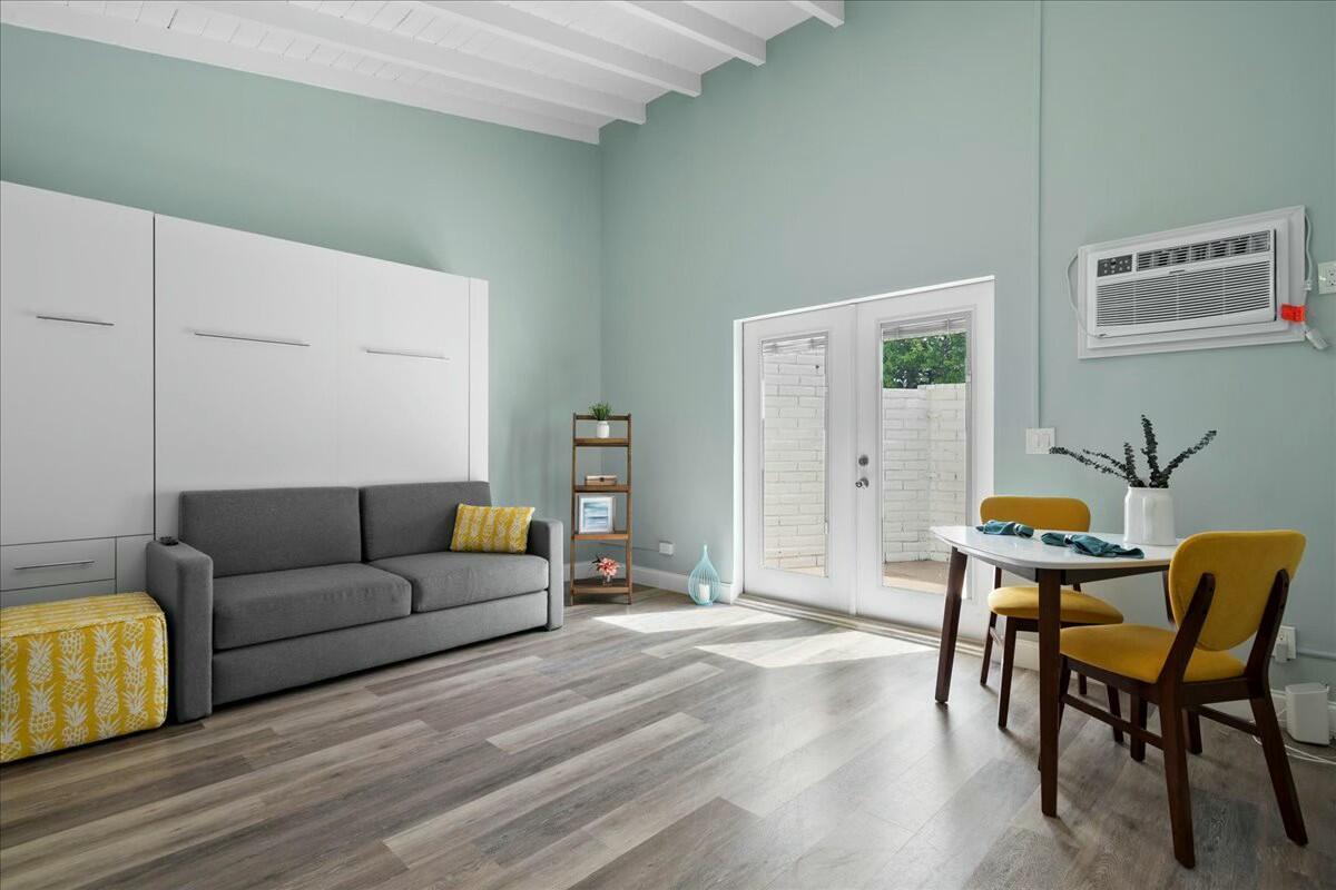   / 4 2208 sq. ft. $ 2026-02-05 0 foto
