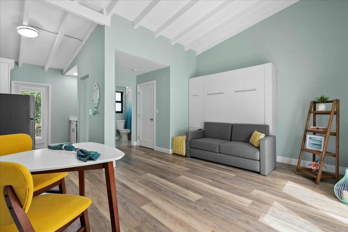   / 4 2208 sq. ft. $ 2026-02-05 0 foto