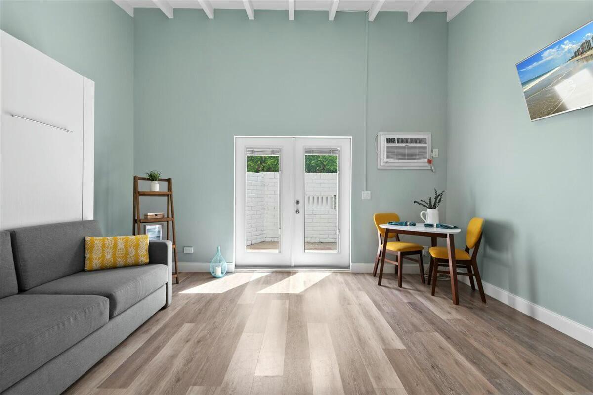   / 4 2208 sq. ft. $ 2026-02-05 0 foto