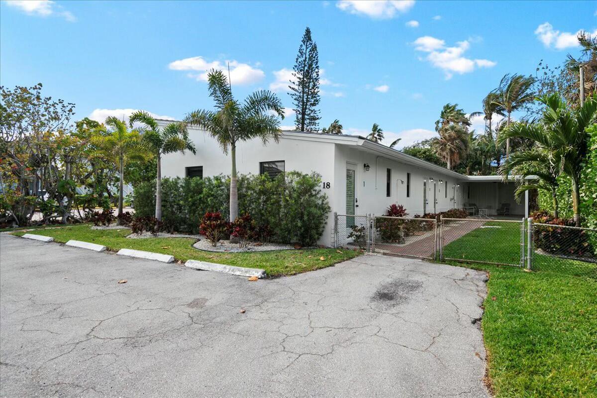  / 4 2208 sq. ft. $ 2026-02-05 0 foto
