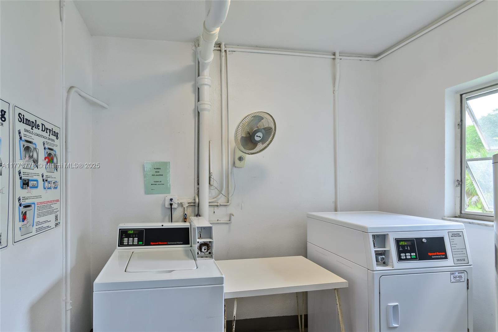 See details 204 1 / 2 672 sq. ft. $ 2025-07-30 0 Photo