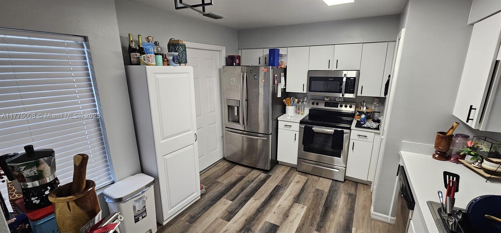 Ver detalles 1649 3 / 2 1139 sq. ft. $ 2026-01-22 0 foto