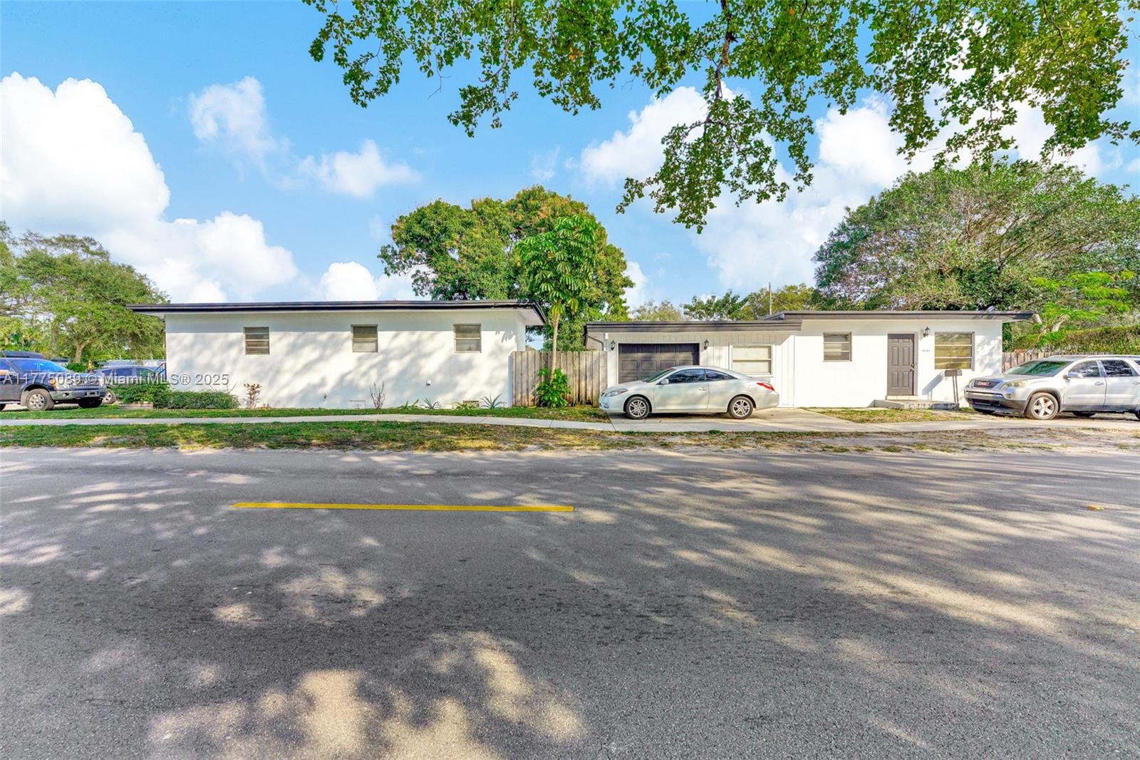   /  2063 sq. ft. $ 2025-04-01 0 Photo