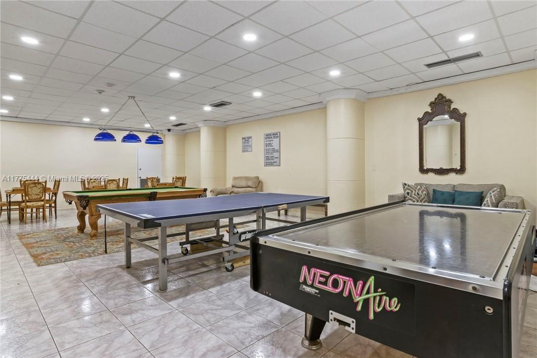 Photo of 3725 Ocean Dr  #1212, Hollywood, Florida, 33019 - 