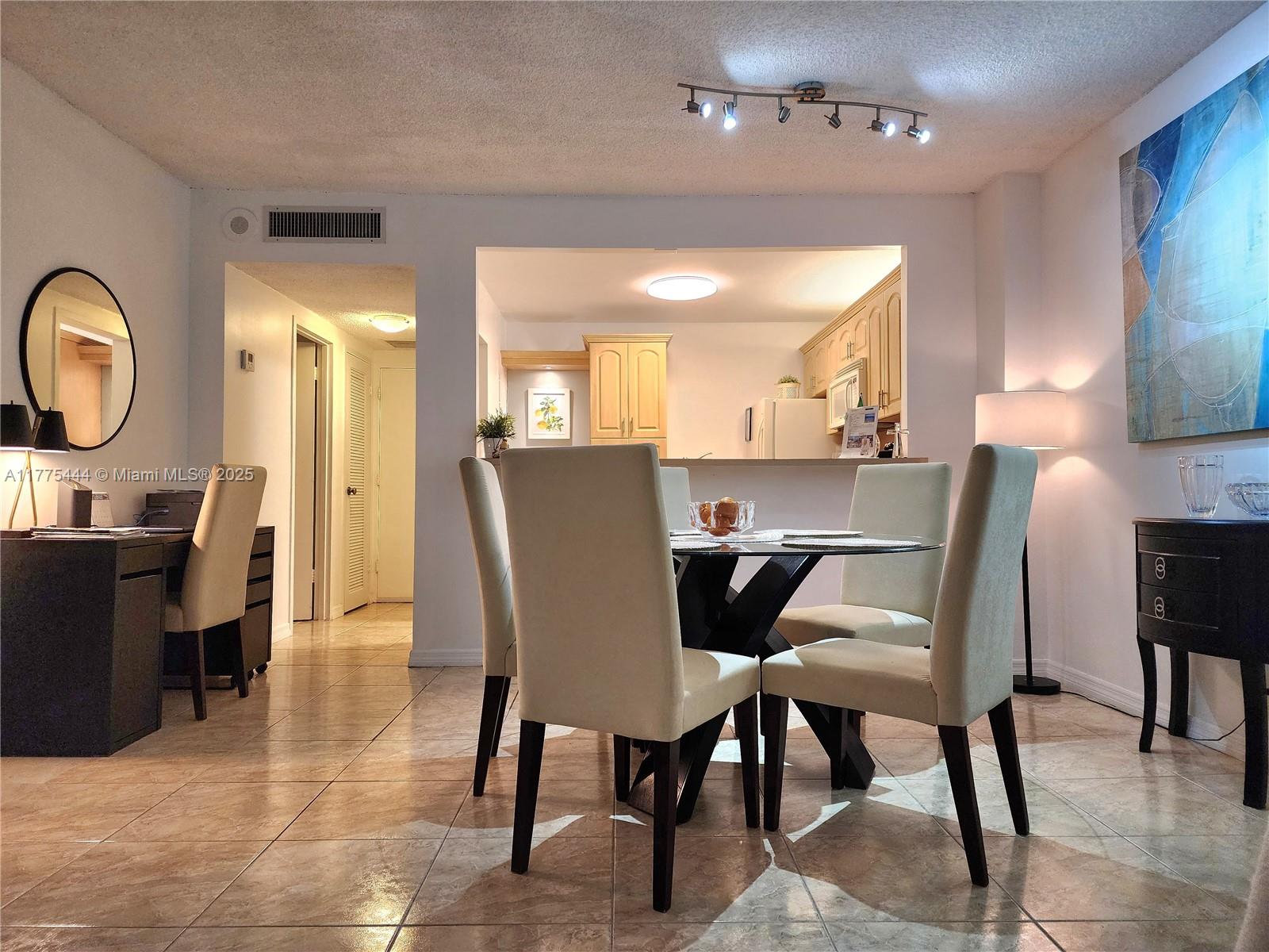 Photo of 3725 Ocean Dr  #1212, Hollywood, Florida, 33019 - 