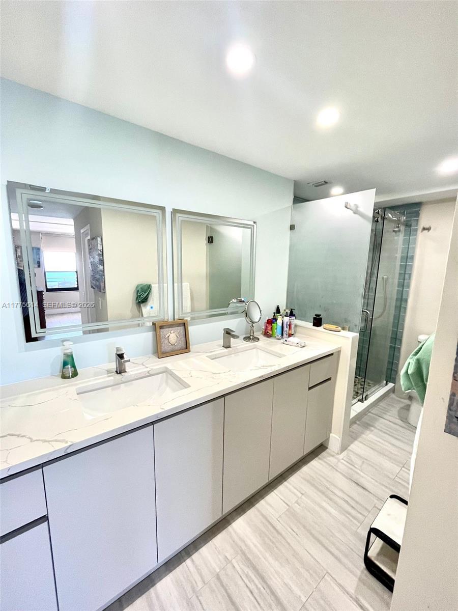 Photo of 3505 Ocean Dr  #1421, Hollywood, Florida, 33019 - 