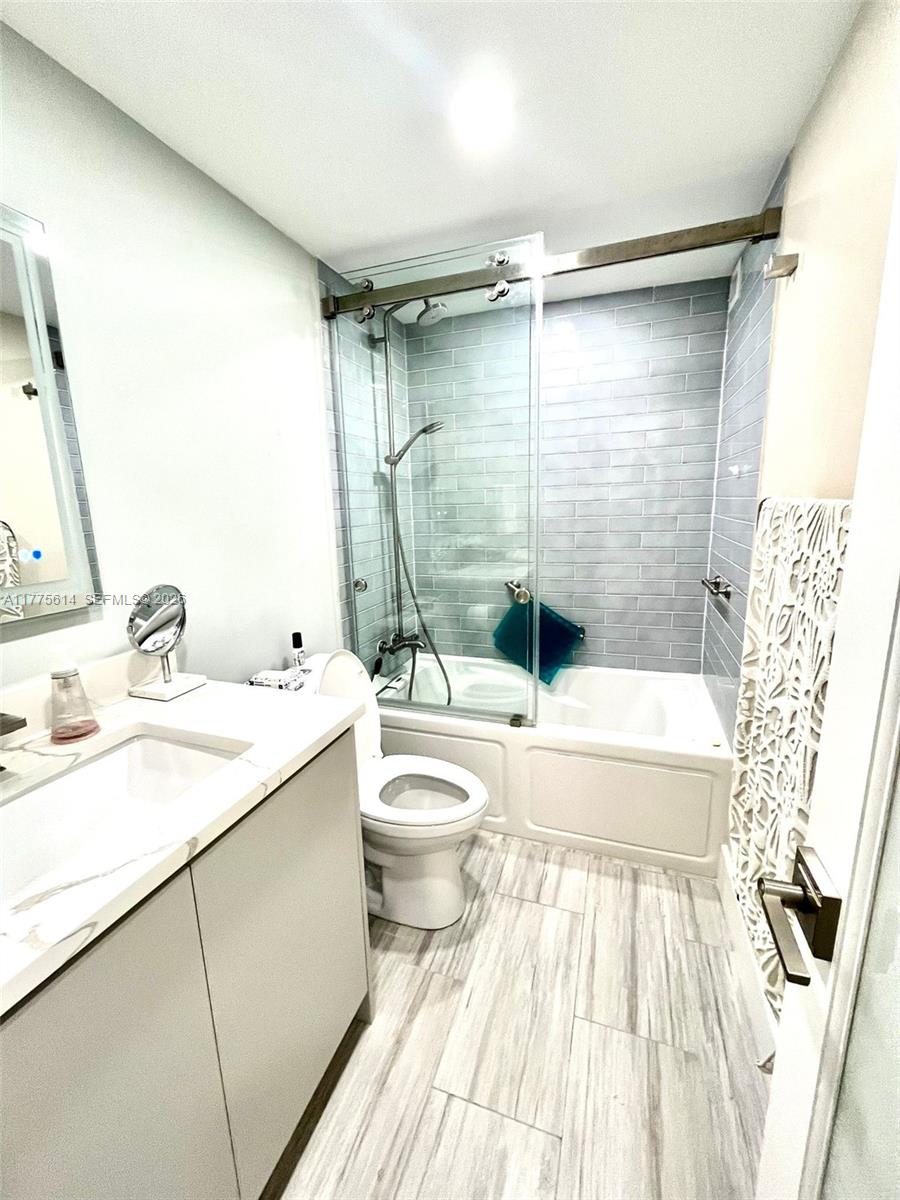 Photo of 3505 Ocean Dr  #1421, Hollywood, Florida, 33019 - 
