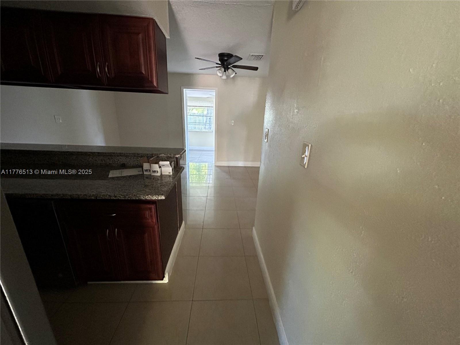Ver detalles 1912 3 / 2 1562 sq. ft. $ 2025-09-25 0 foto