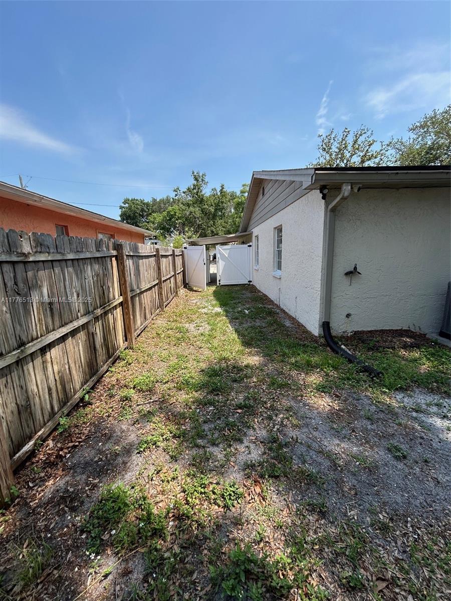 Ver detalles 1912 3 / 2 1562 sq. ft. $ 2025-09-25 0 foto