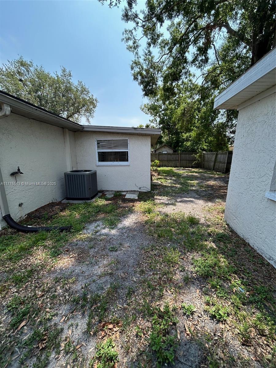 Ver detalles 1912 3 / 2 1562 sq. ft. $ 2025-09-25 0 foto