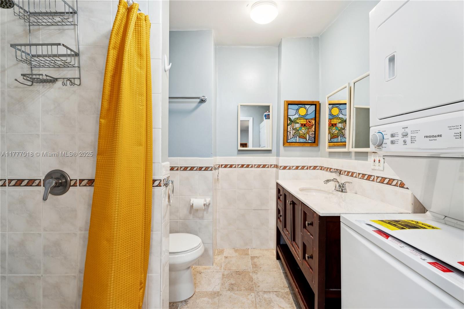   /   кв.футов $ 2025-09-30 0 Фото
