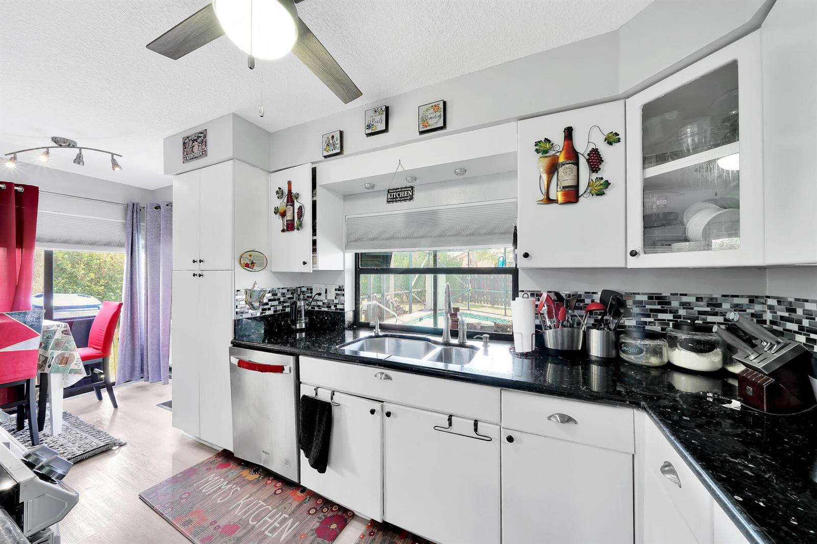 See details 3750 3 / 2006 sq. ft. $ 2026-04-09 0 Photo