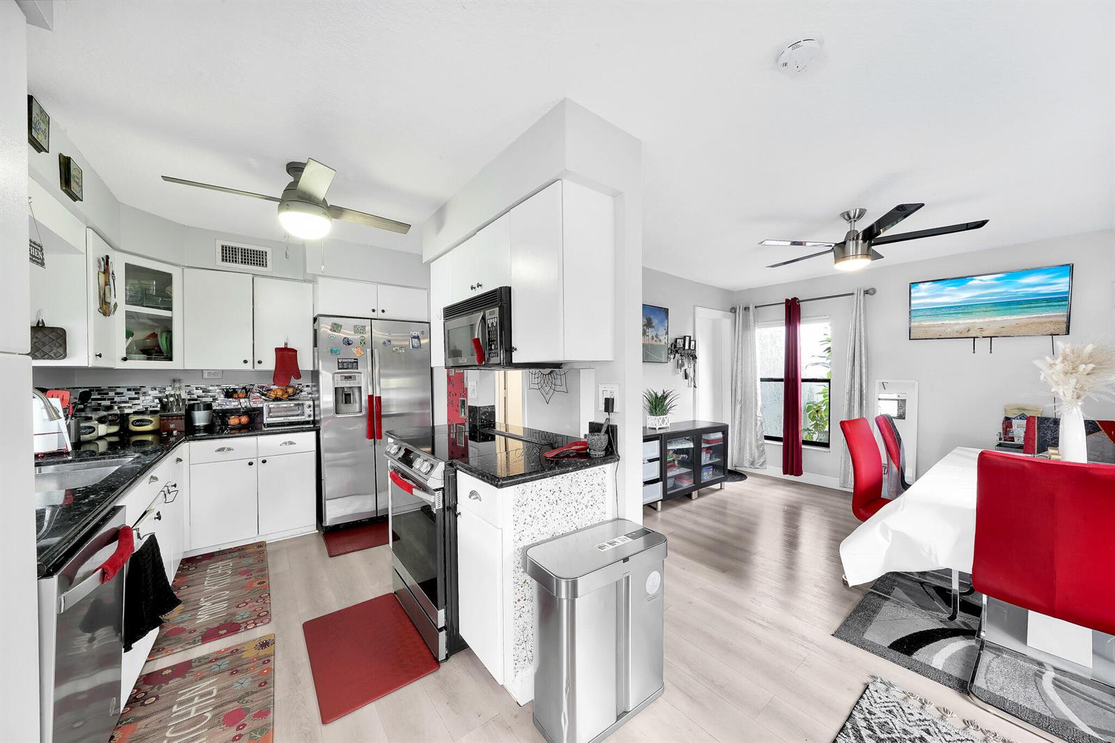See details 3750 3 / 2006 sq. ft. $ 2026-04-09 0 Photo