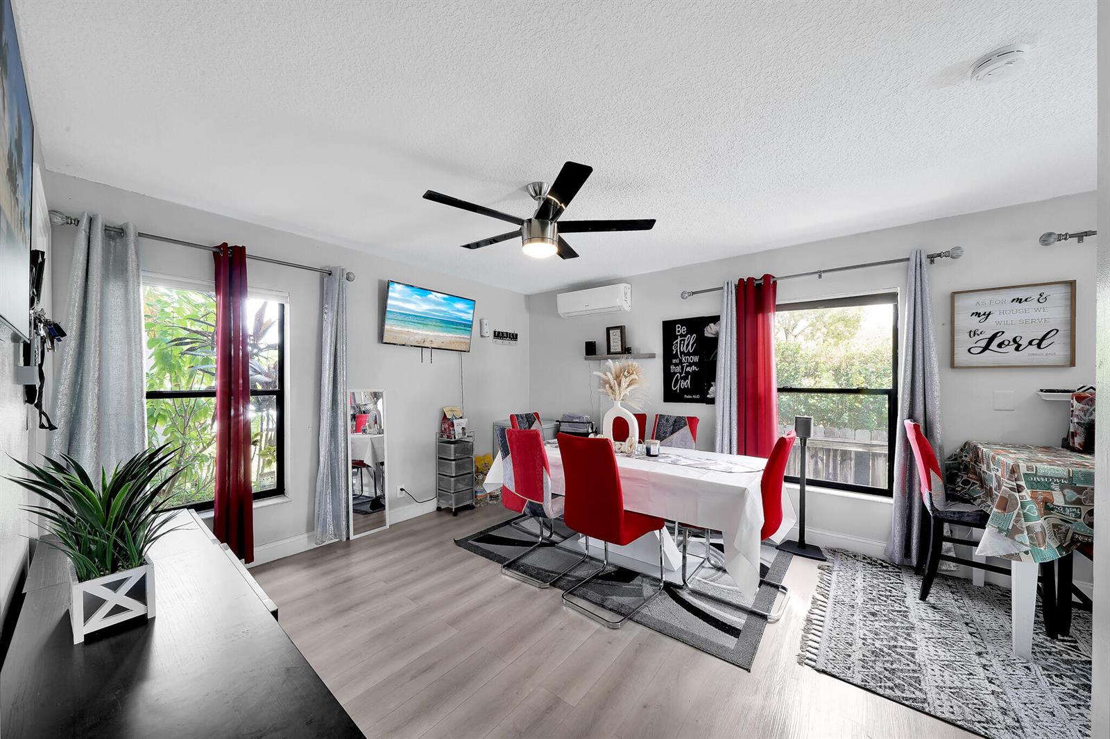See details 3750 3 / 2006 sq. ft. $ 2026-04-09 0 Photo