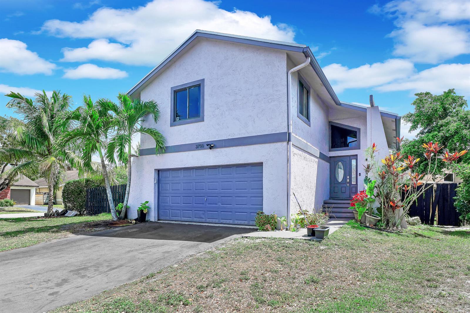 See details 3750 3 / 2006 sq. ft. $ 2026-04-09 0 Photo