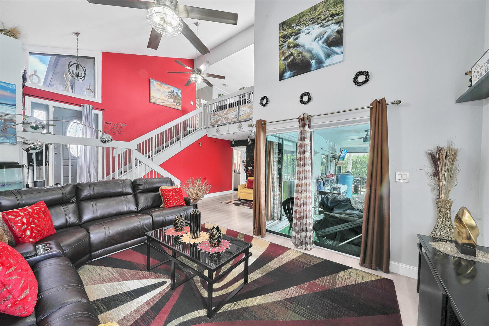 See details 3750 3 / 2006 sq. ft. $ 2026-04-09 0 Photo