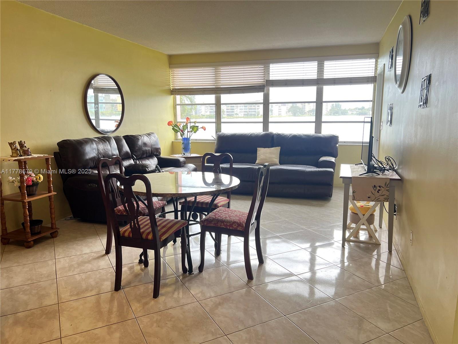 516 1 / 2 793 sq. ft. $ 2026-05-18 0 Photo