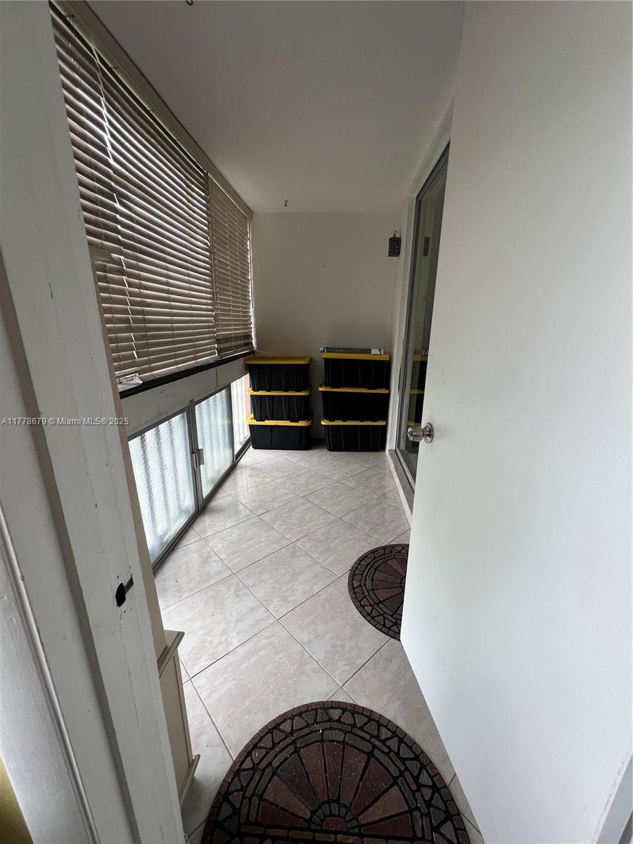 516 1 / 2 793 sq. ft. $ 2026-05-18 0 Photo