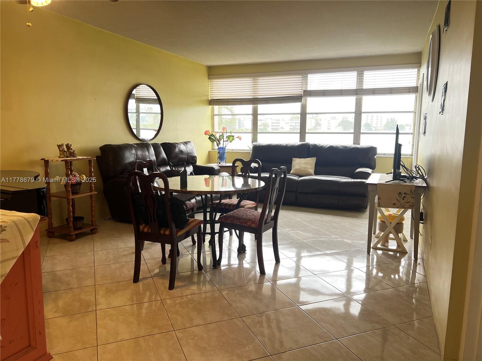 516 1 / 2 793 sq. ft. $ 2026-05-18 0 Photo