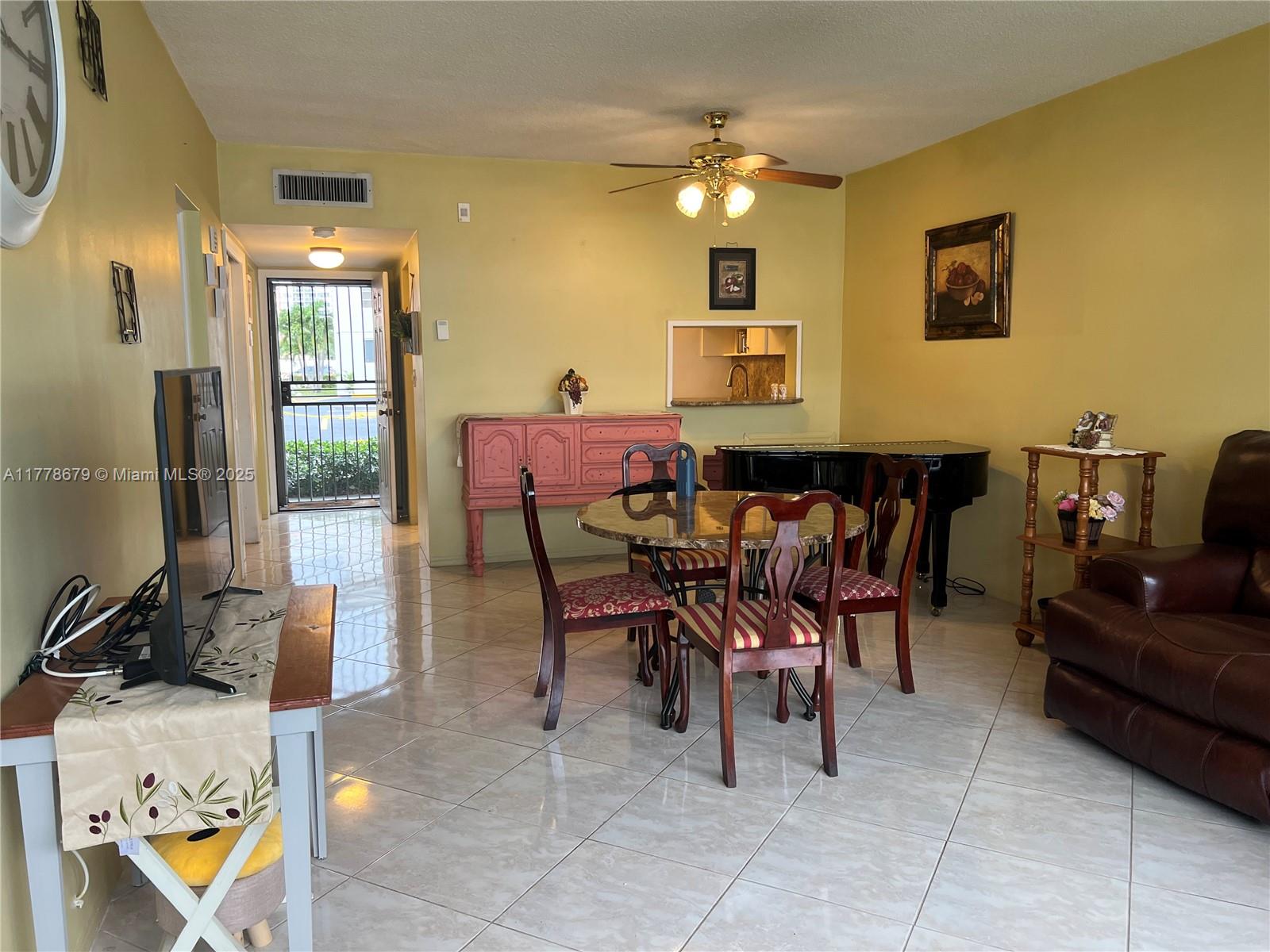 516 1 / 2 793 sq. ft. $ 2026-05-18 0 Photo